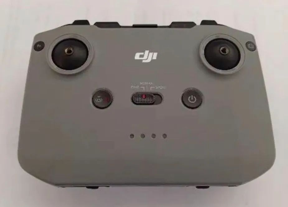 CONTROLE RC-N1 DJI SEMINOVO - Foto 3