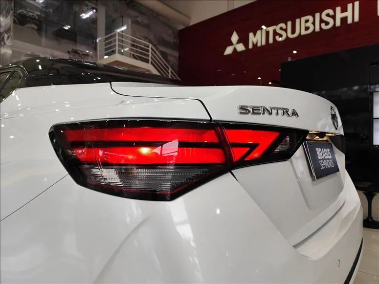 Nissan Sentra Exclusive 2.0 16V Aut., foto 16 de 16