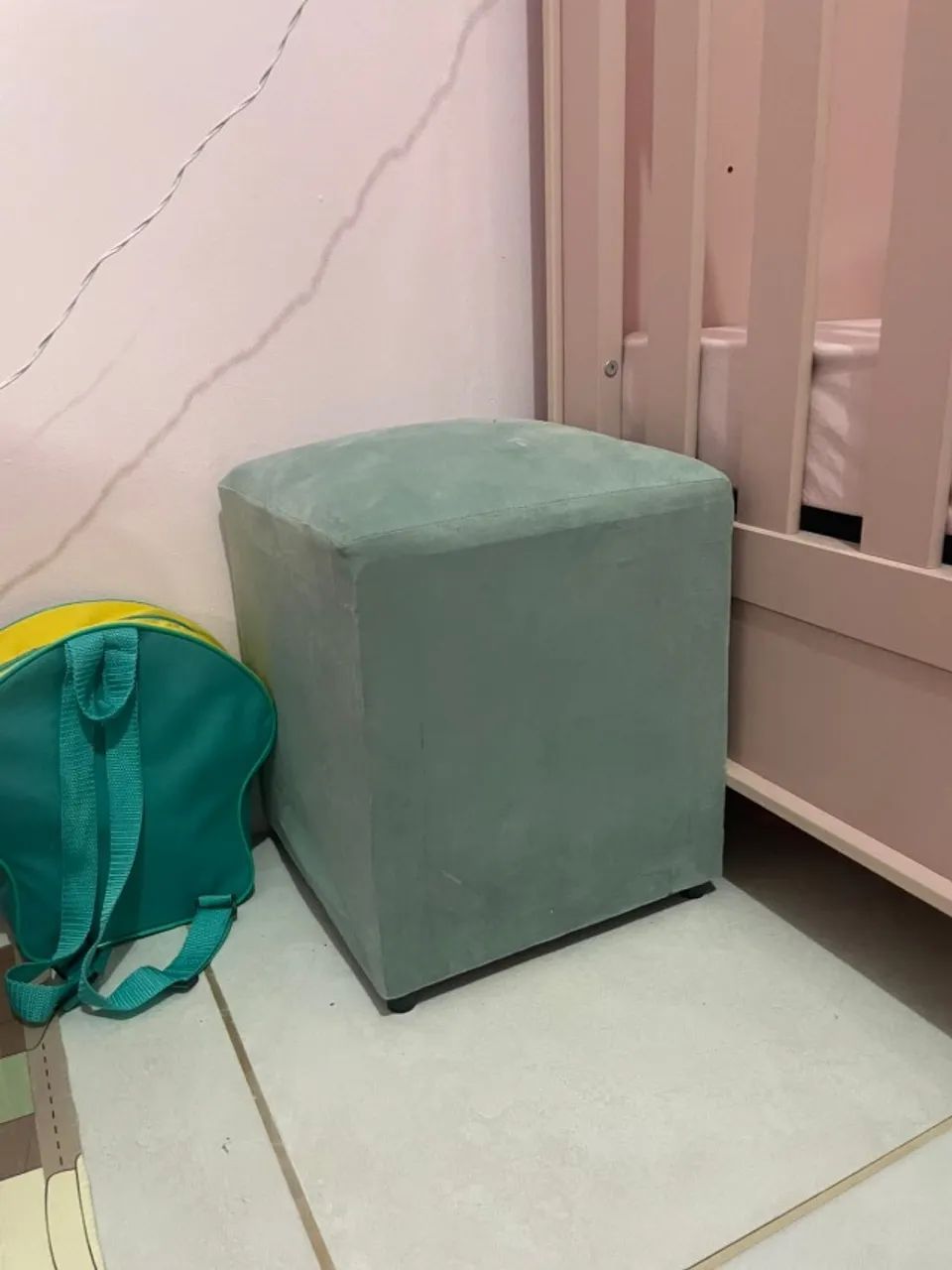 CADEIRA DE AMAMENTAÇÃO, ALMOFADA E PUFF  - Foto 2