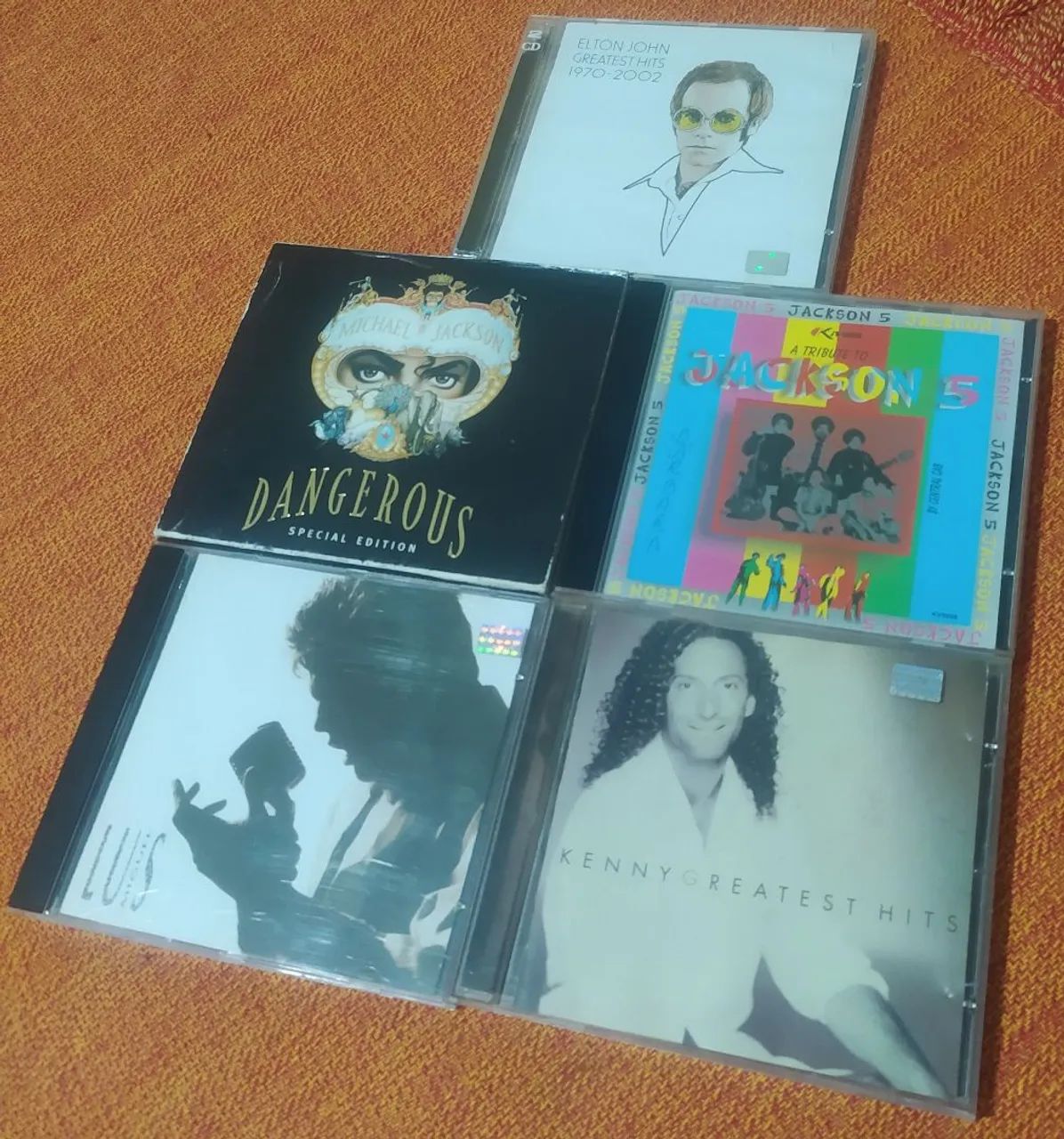 Vendo coleção de CDs originais.