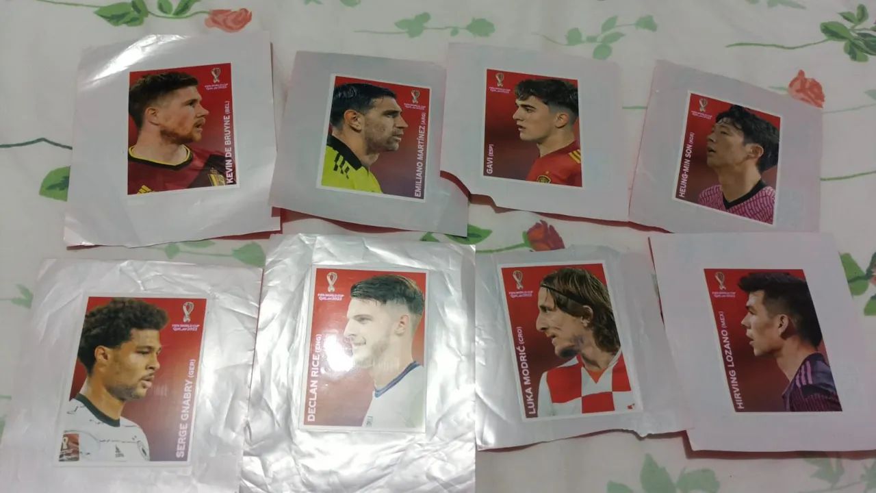 Álbum copa 2014 capa dura + kit coca cola 2022 só rótulo  - Foto 2