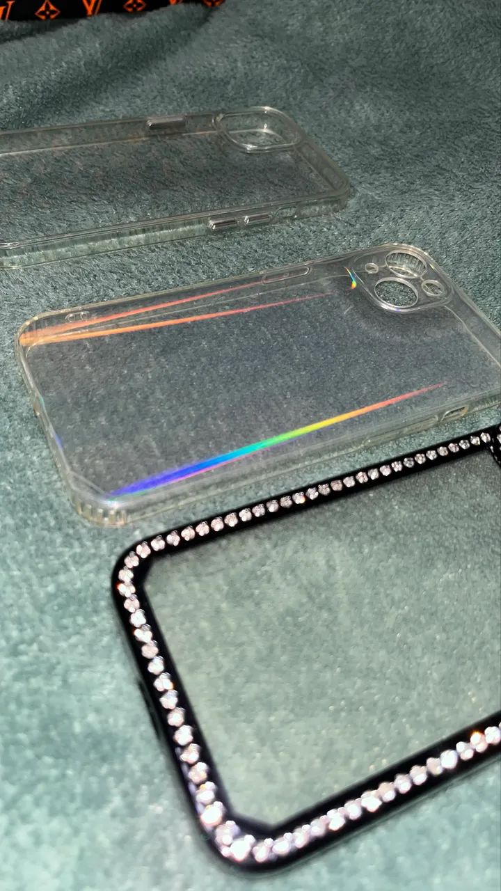Vendo Capinha iPhone 13 NOVAS 