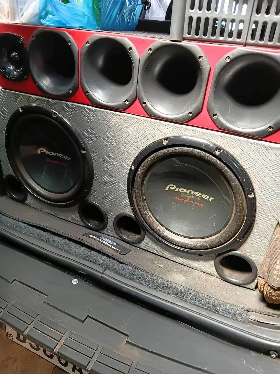 Vendo um som automotivo completo 