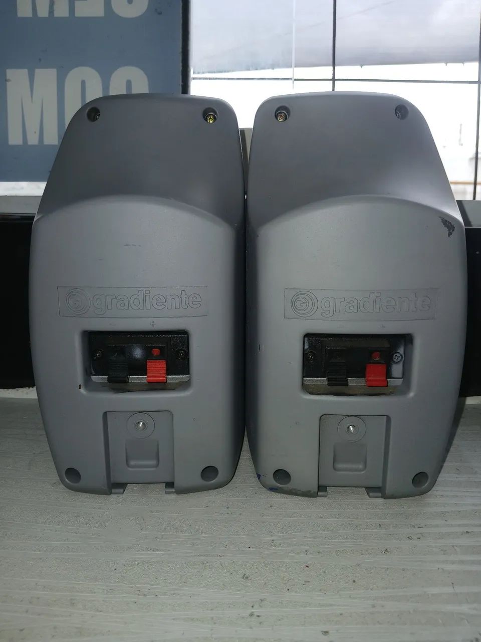 Par de caixas satélite modelo gradiente ST1000 - Foto 2