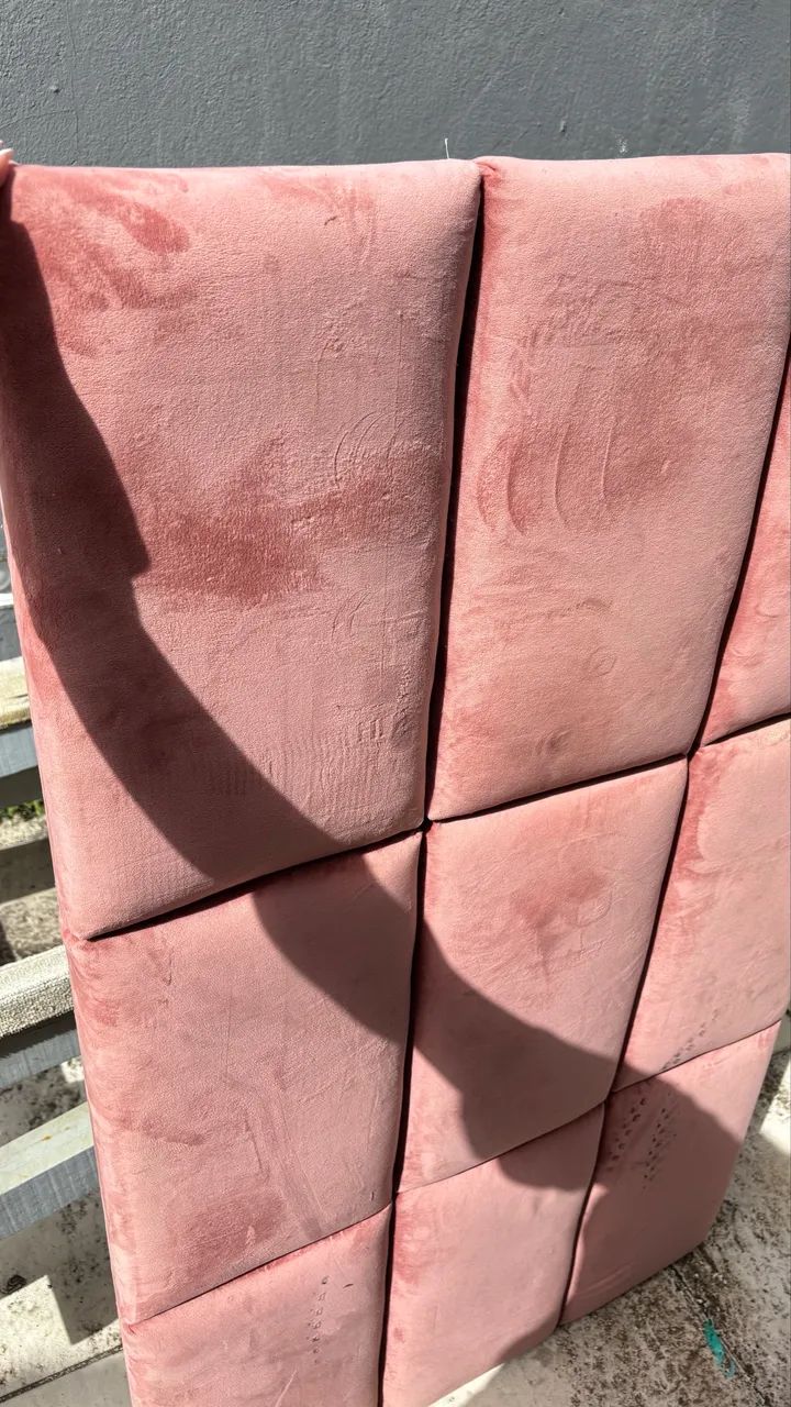cabeceira rose de parede/ cama casal  - Foto 2