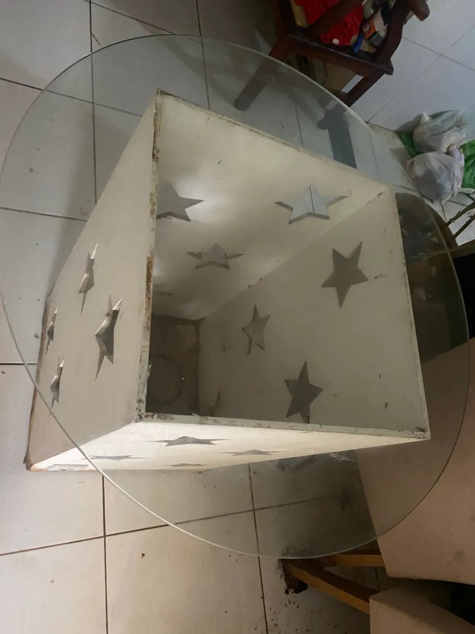 MESA DE CENTRO COM VIDRO + CAIXA DECORATIVA ILUMINADA - Foto 2