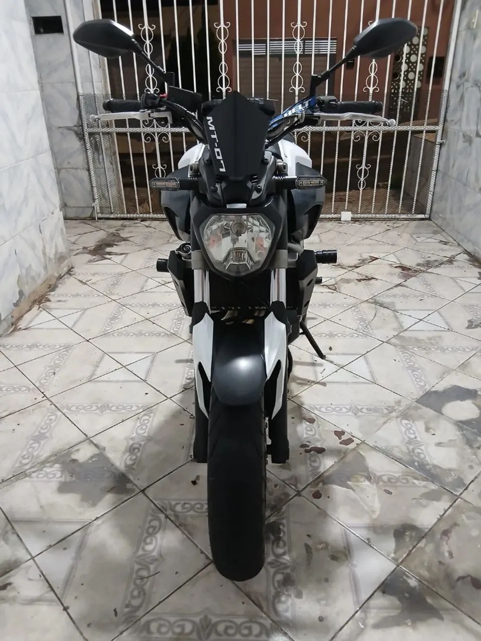 Yamaha MT 07  - Foto 3