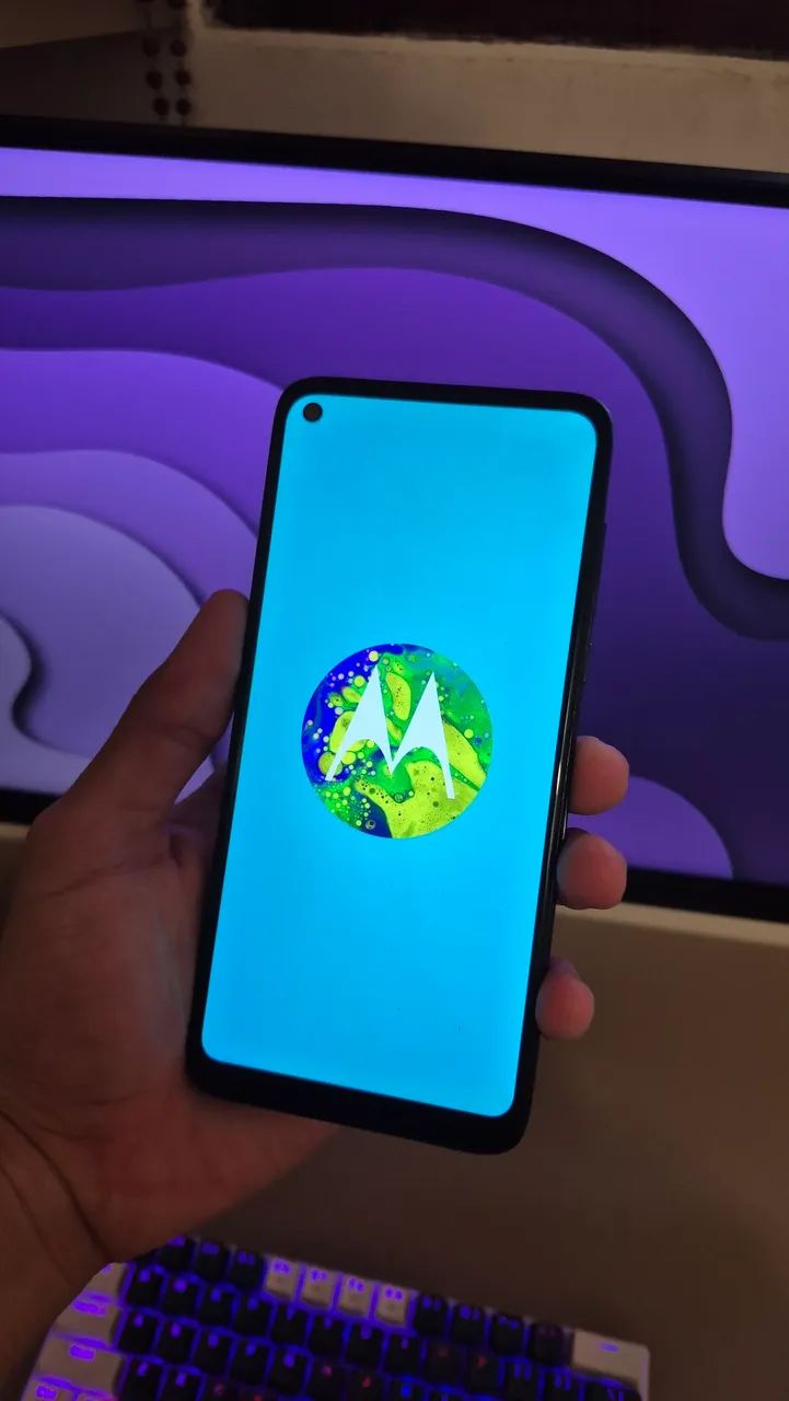 Moto G8