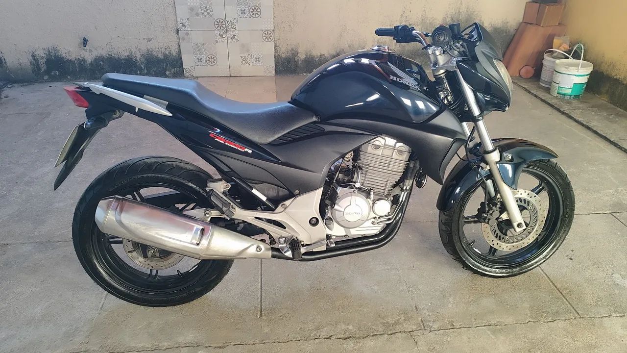 CB 300R 2012  - Foto 2
