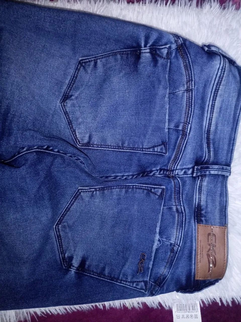 Vendo essa calça da ckz. Pouco tempo de uso. - Foto 3