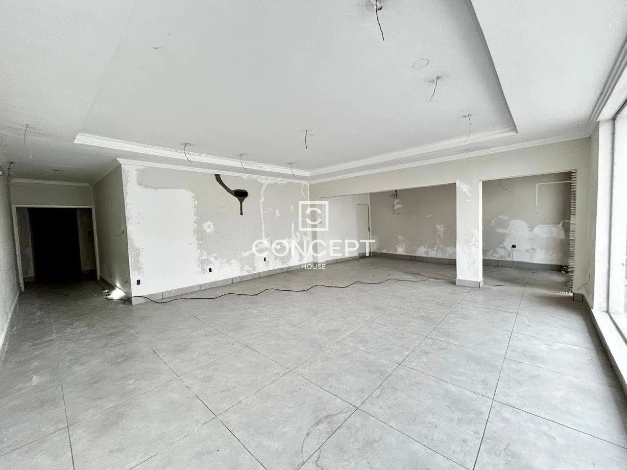 Sala Comercial Reformada - locação 270,21 m² - Centro Sul - Cuiabá MT