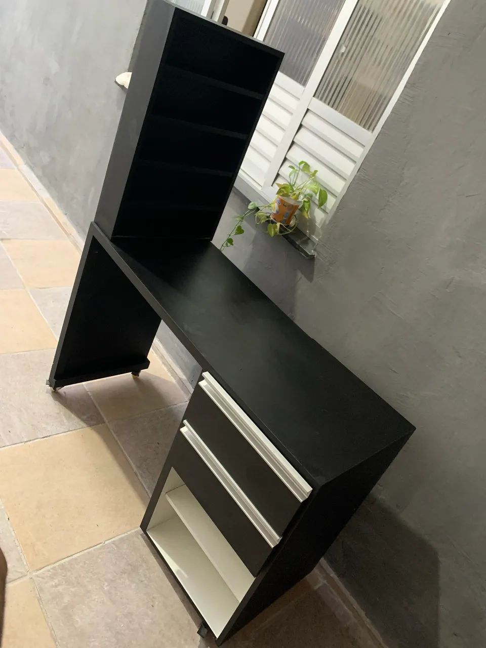 MESA DE MANICURE MDF 350$