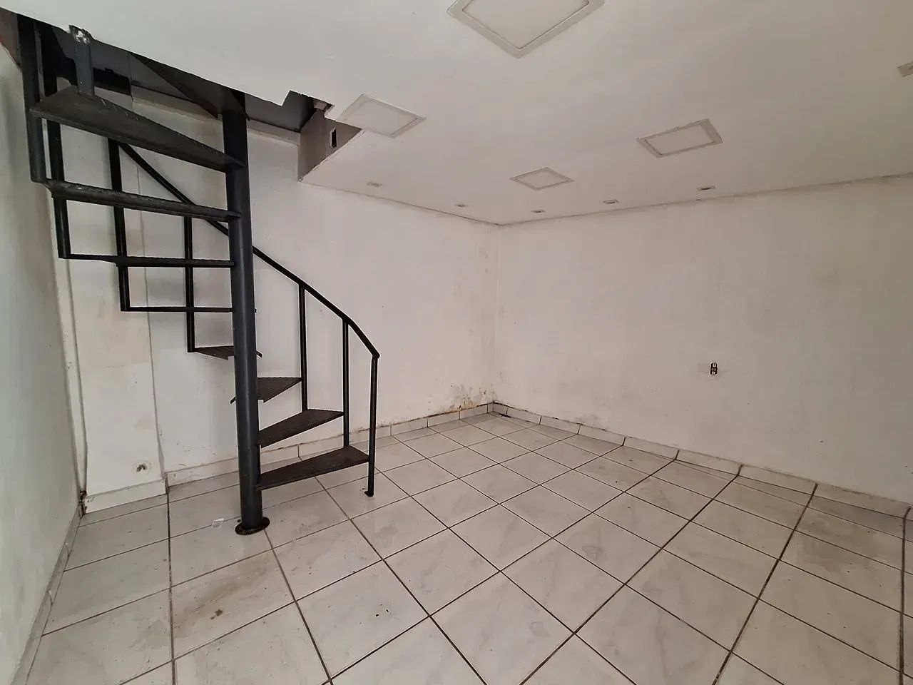 Imóvel para aluguel possui 170 metros quadrados em Estação Experimental - Rio Branco - AC - Foto 3