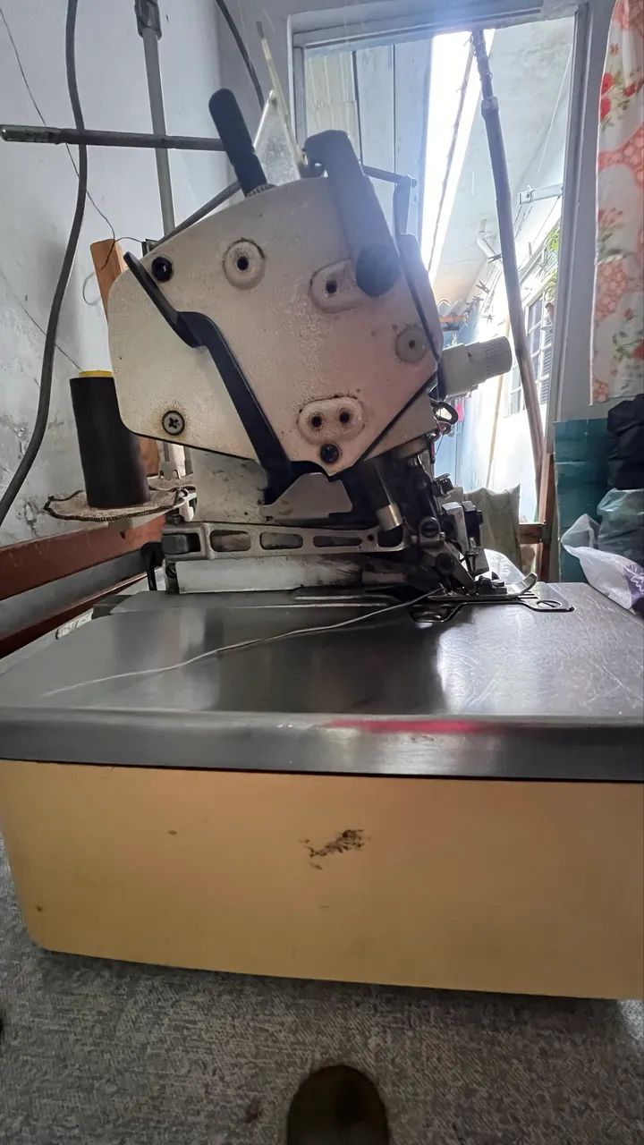 Máquina Overloque - Foto 4