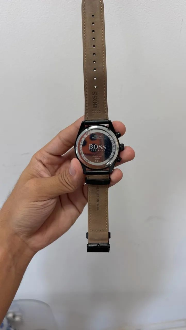 Vendo Relógio Boss couro preto  - Foto 3