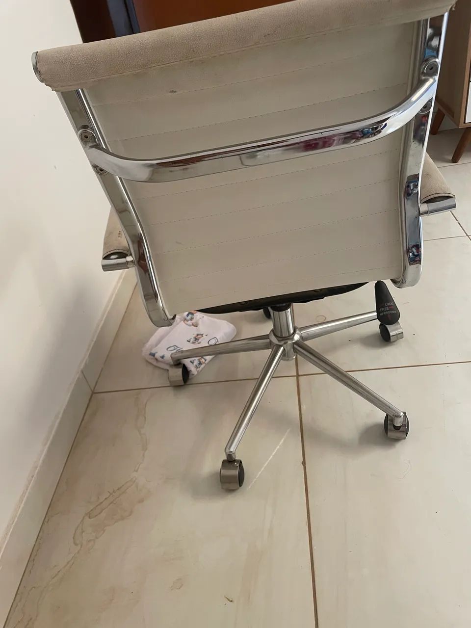 Cadeira de escritório - Foto 2