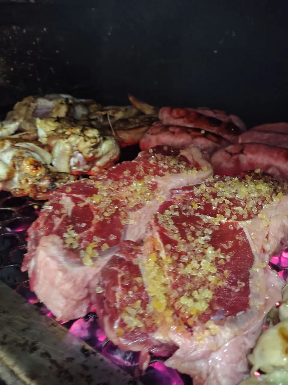Churrasqueiro para festas e eventos!