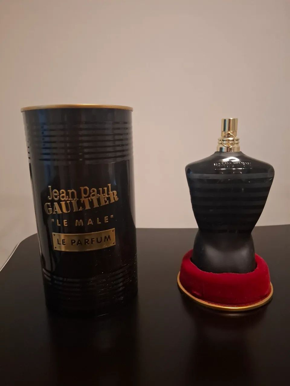 200ml Le male Le parfum  - Foto 5
