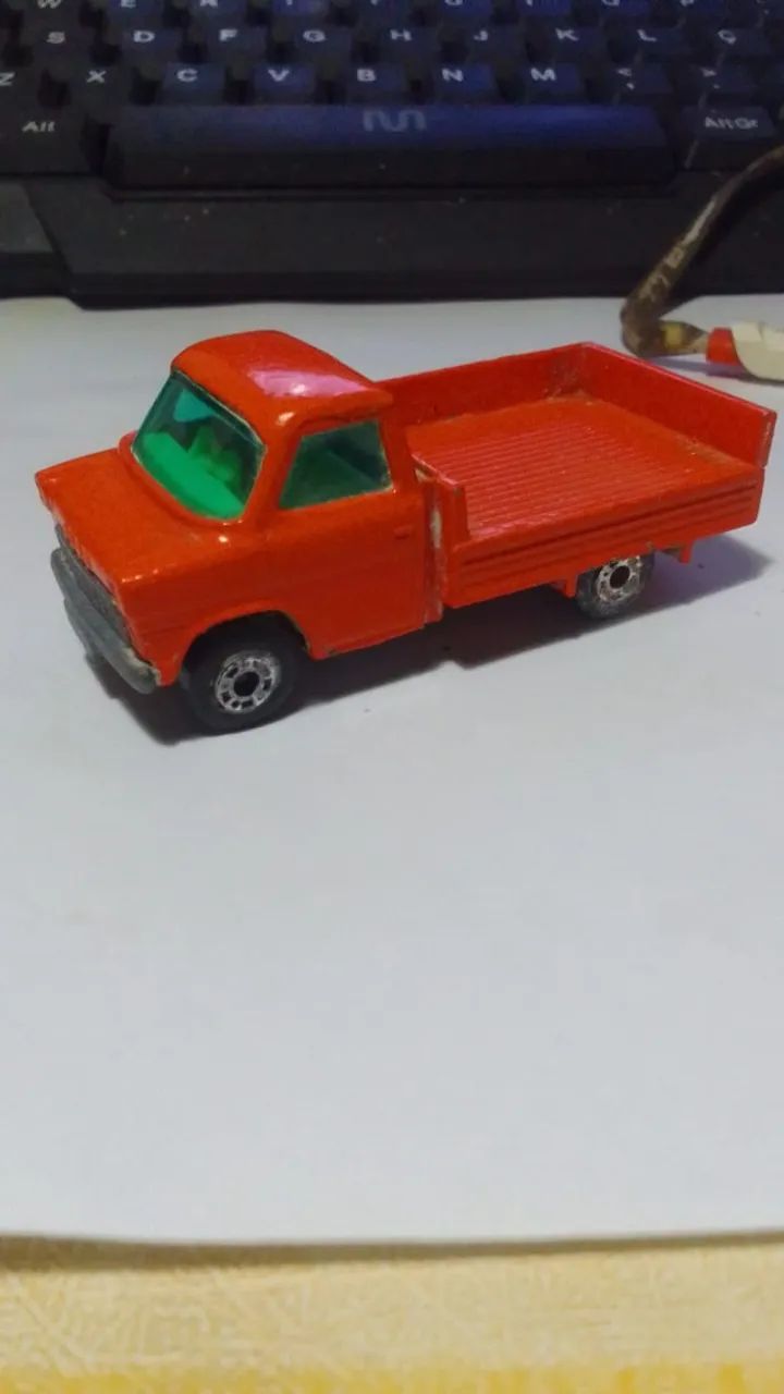 Miniatura Ford Transit Matchbox ingles caminhao 1977 - Foto 2