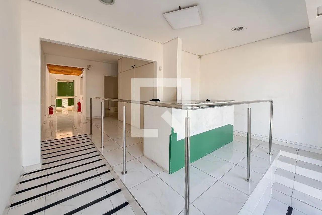 Casa à Venda - Aclimação, 6 Quartos, 180 m2