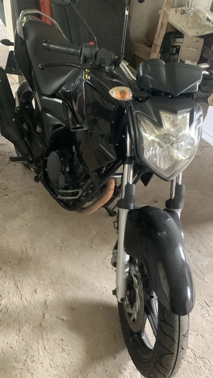 Fazer 250 Black Edition