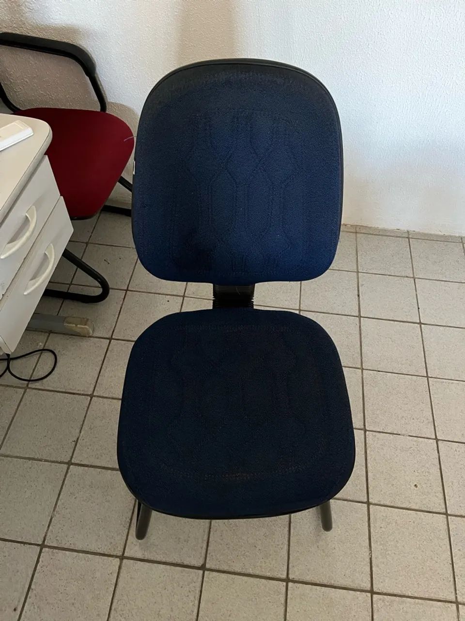 Vende-se cadeiras escolares  - Foto 3