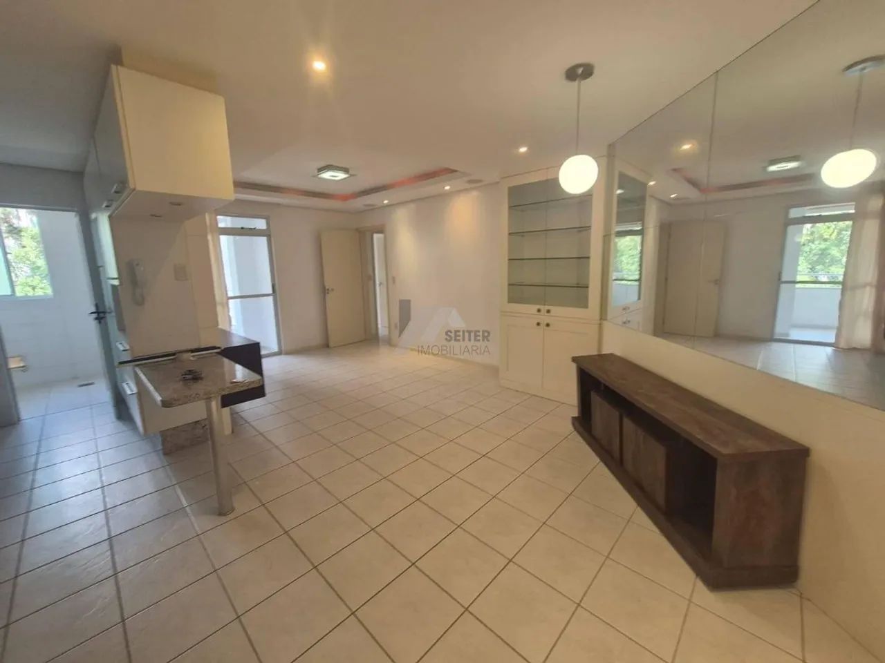 Apartamento de 2 Dormitorios aluguel Itacorubi Mobiliado - Foto 3