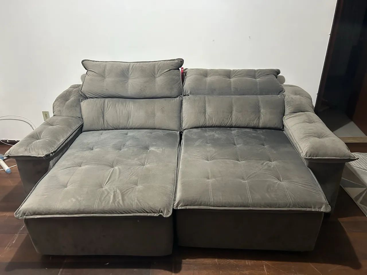 Sofá suede reclinavel cinza