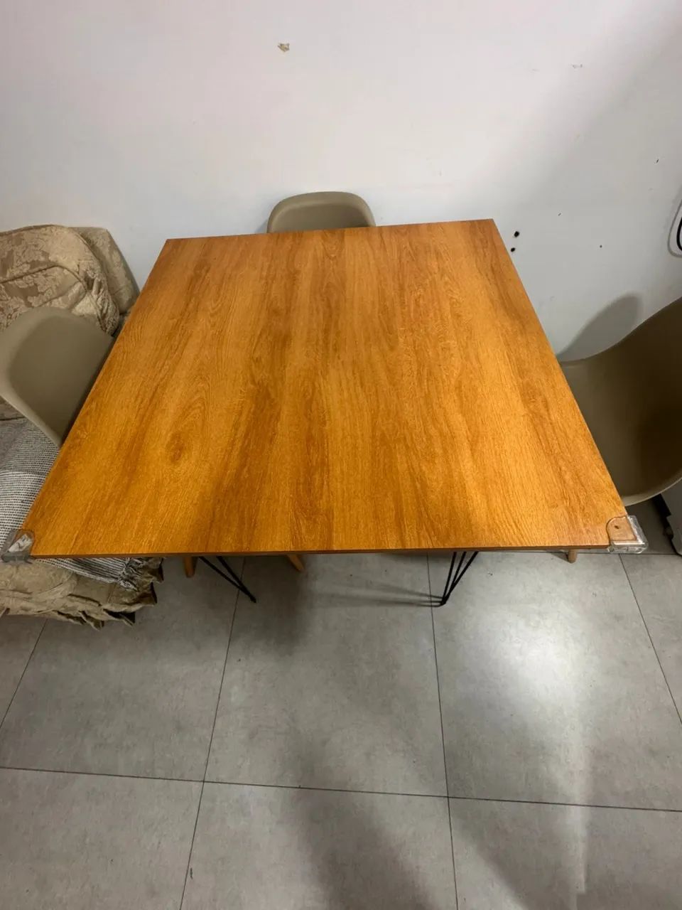 Mesa de jantar (só a mesa) 