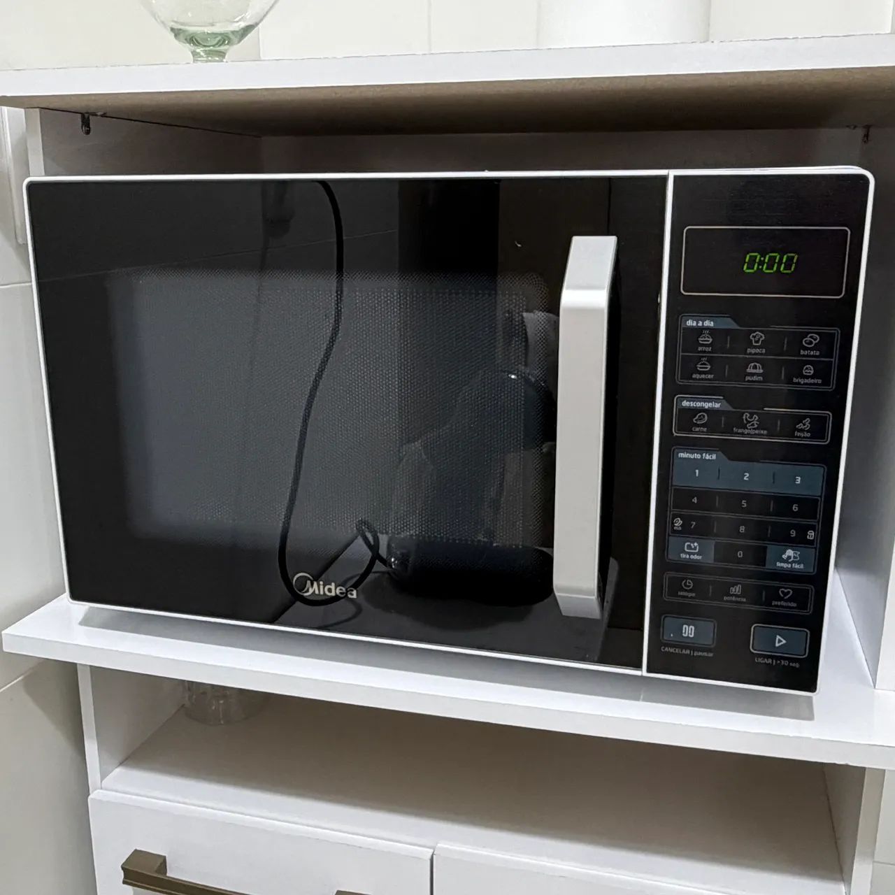 Microondas Midea 35L