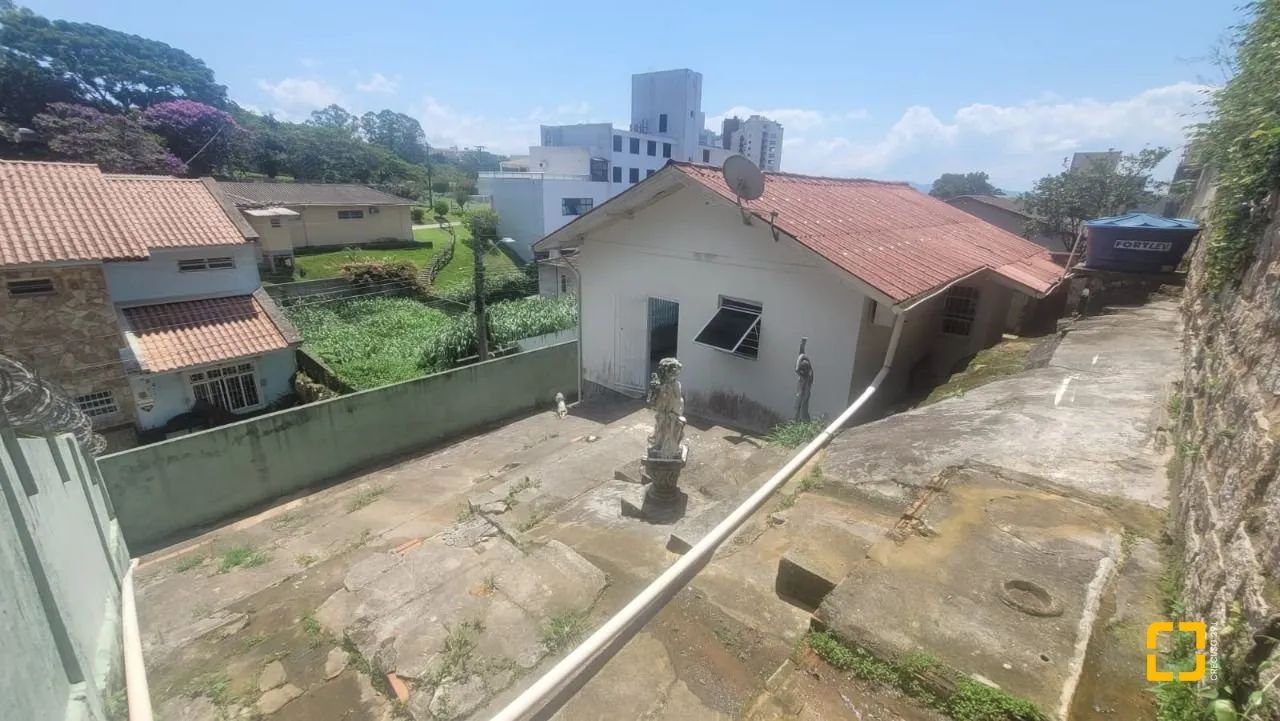 Casa em Agronômica