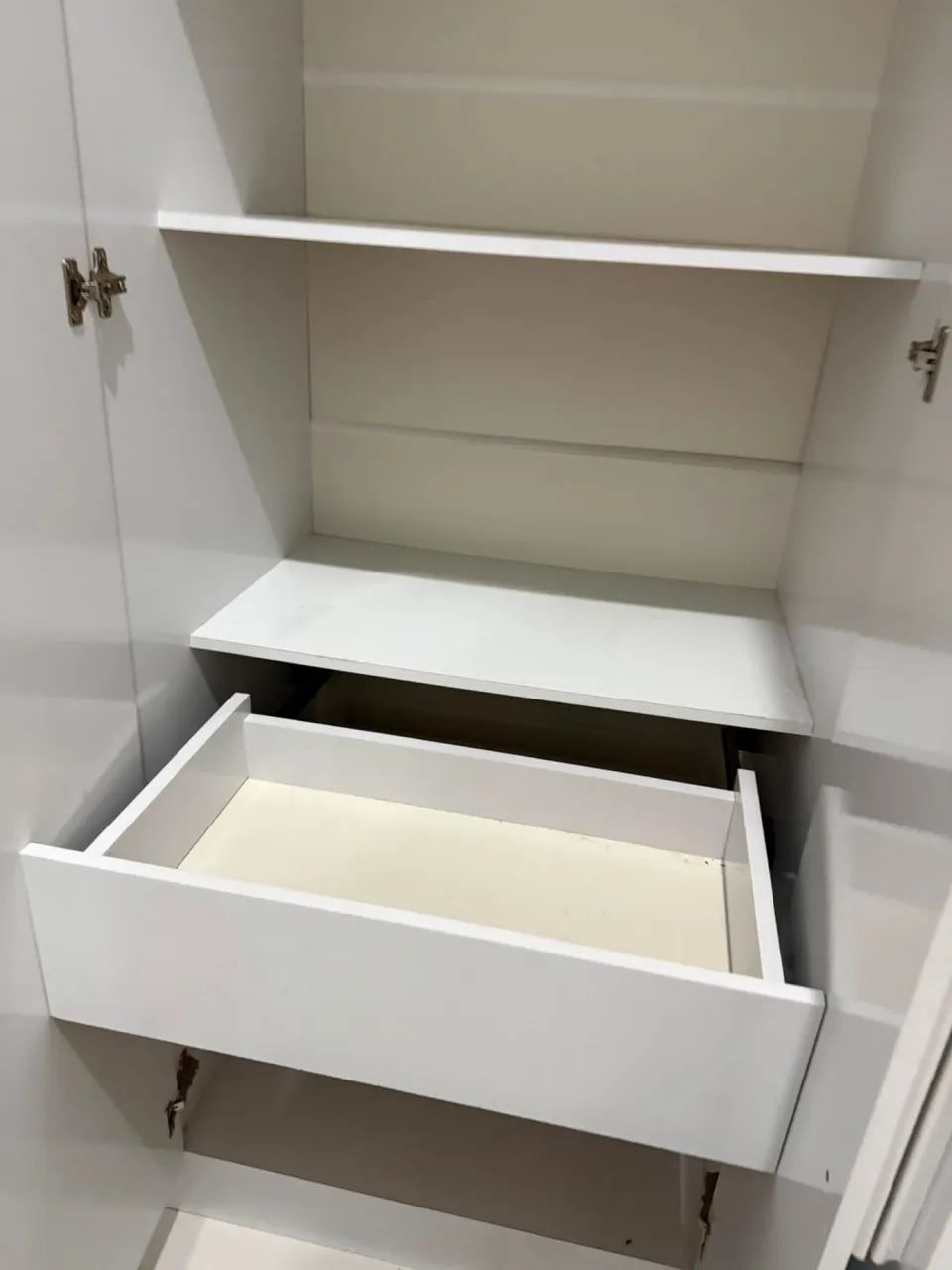 Guarda roupa 6 portas  - Foto 4