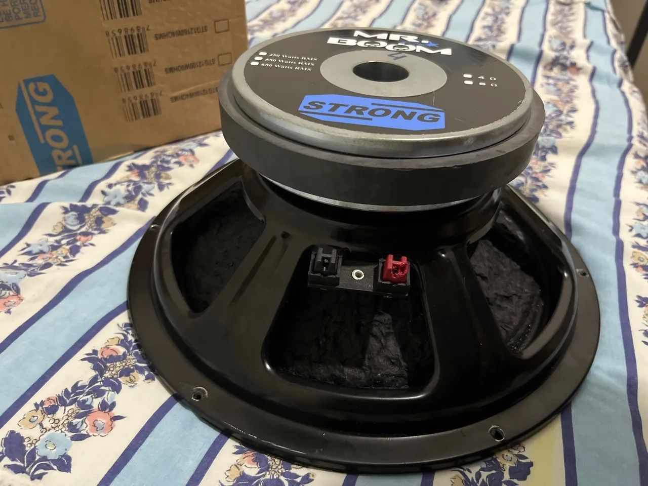 Alto falante Sturdy 12 polegadas 550rms 4ohms praticamente novo - Foto 3