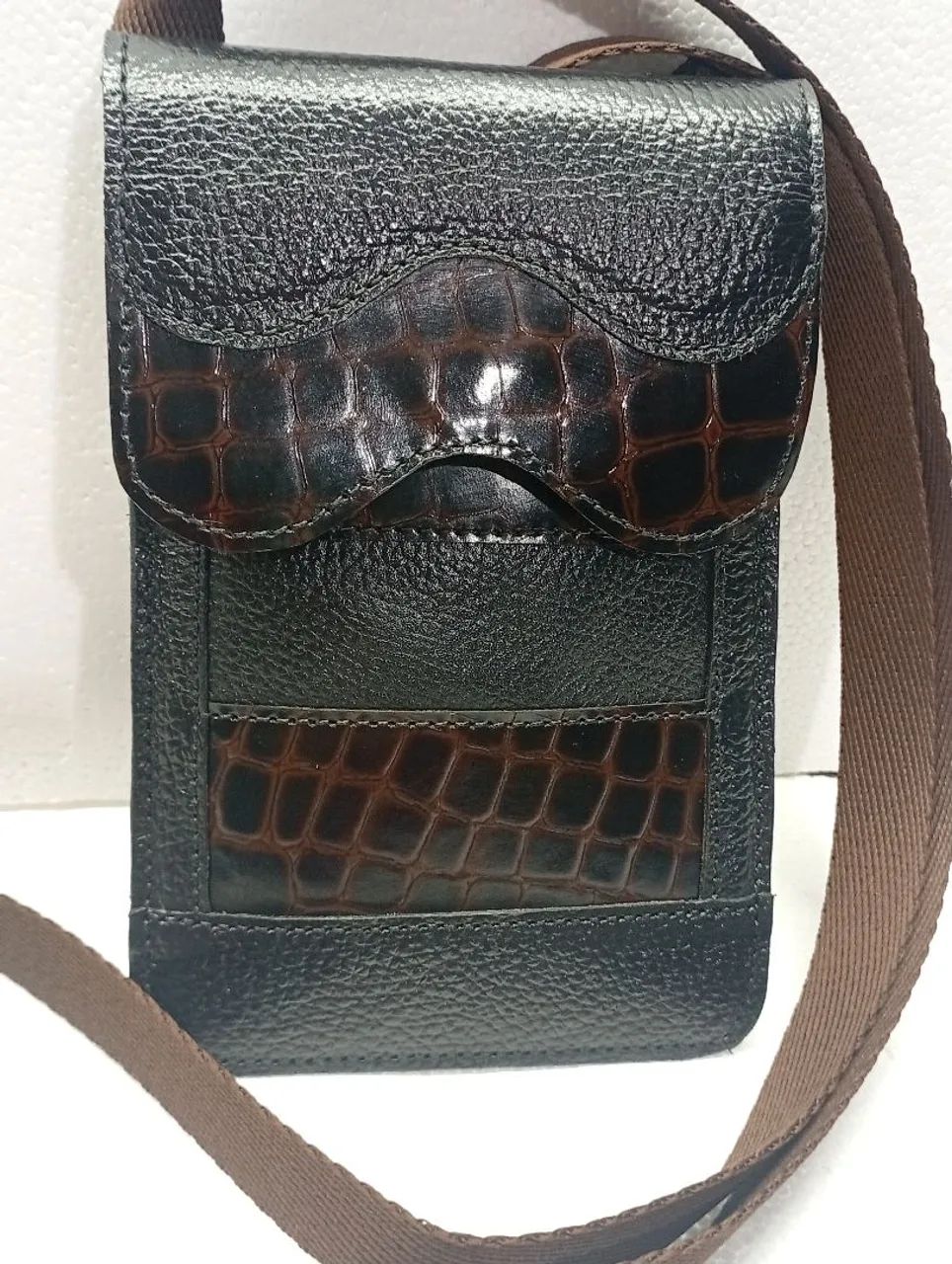 Bolsa Couro Legítimo feminina . 