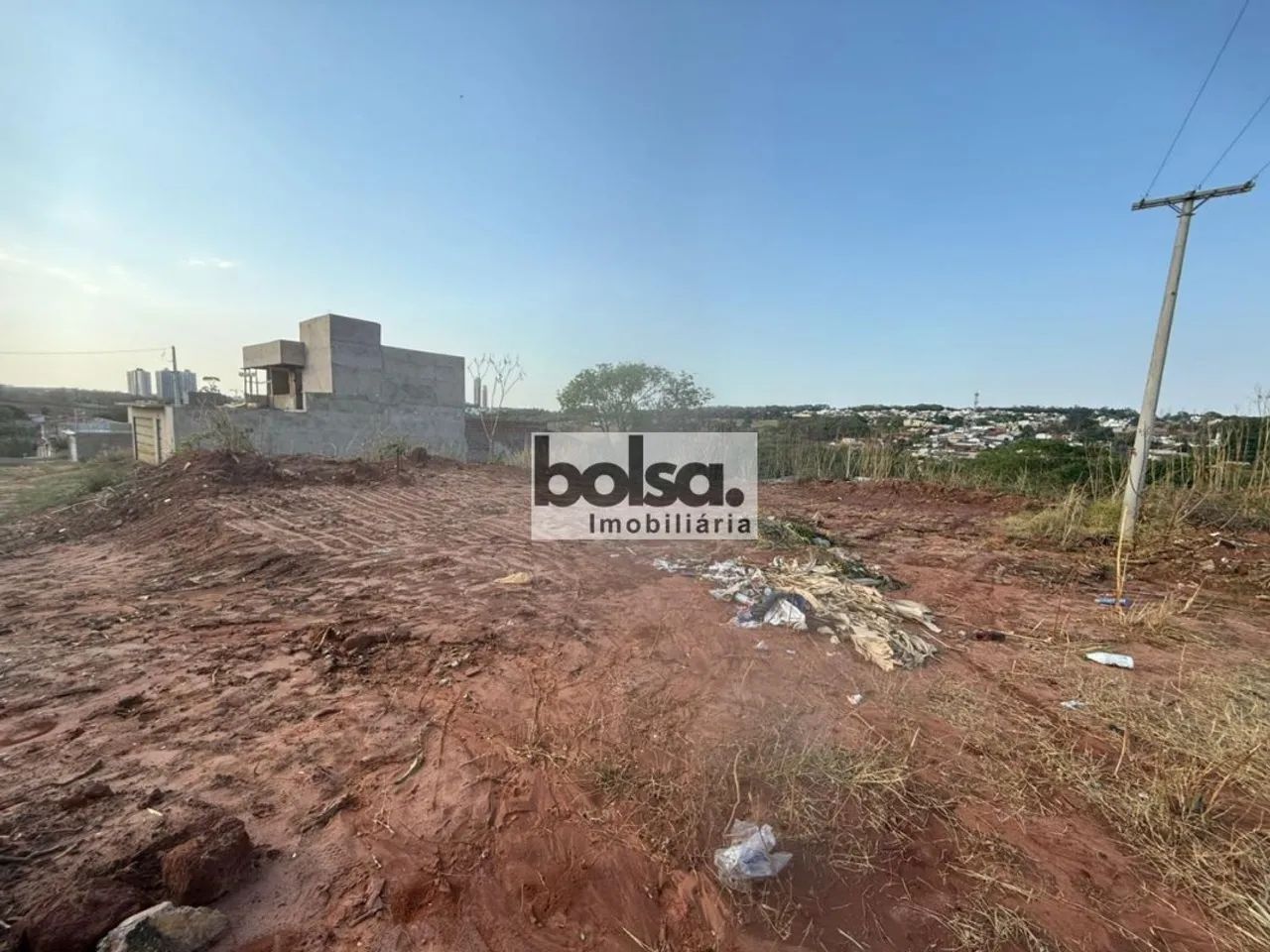 Terreno para venda com 242 m² - Foto 2