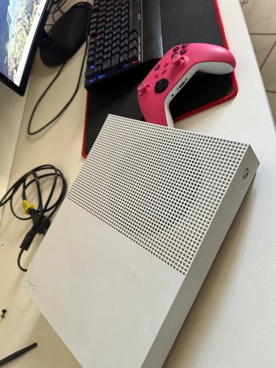 Xbox one s 1 TB  - Foto 3