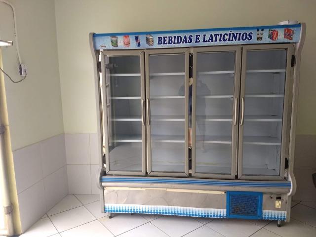 Balcão expositor