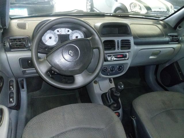 Renault Clio Sedan Authentique 1.6 - Foto 4