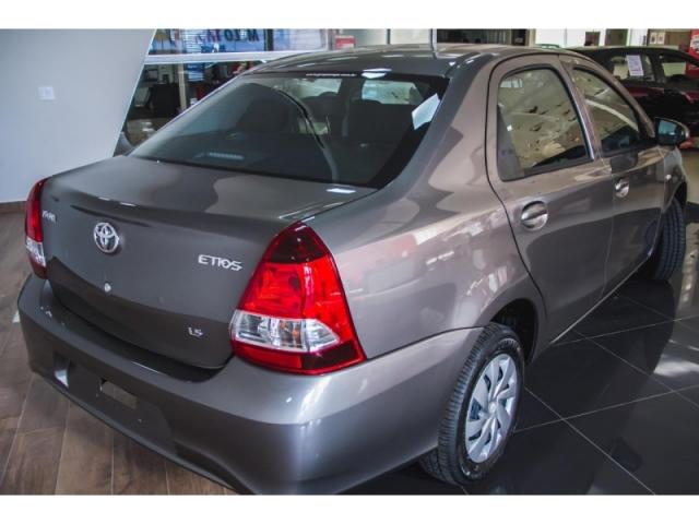 TOYOTA ETIOS 1.5 X SEDAN 16V FLEX 4P 2019 - Foto 5
