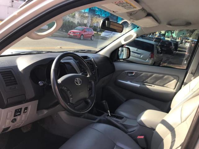 TOYOTA HILUX CD 4X4 SRV 2009 - Foto 8