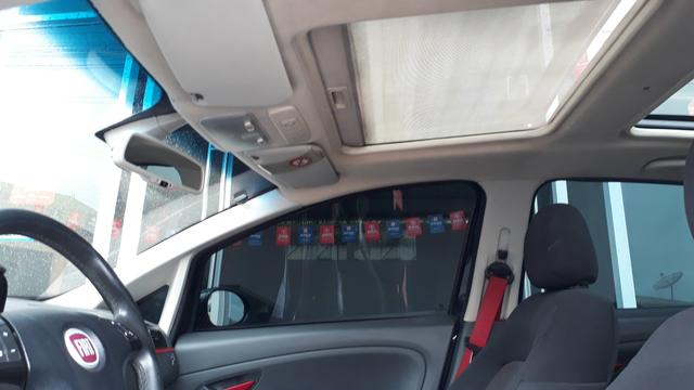 Fiat Punto Sporting 1.8 FLEX 2011 - Foto 13