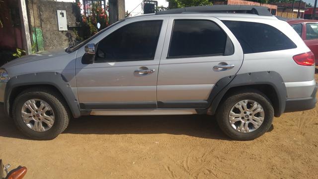 Vende-se carro completo