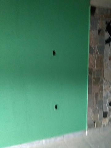 Aluga-se sala comercial ou 1 comado com banheiro - Foto 2