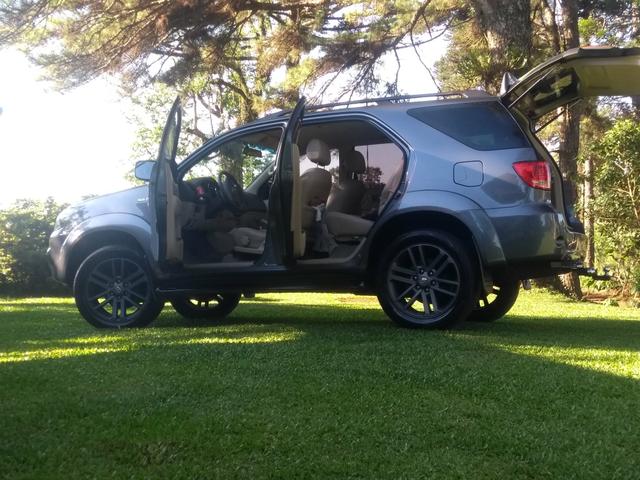 Toyota Hilux SW4 SRV 3.0 - Foto 9