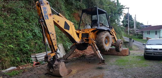 Jcb 98 traçada 50 mil - Foto 2