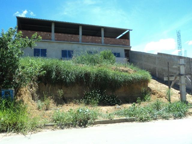 Casa em Construção, Vilage em frente a Multivix