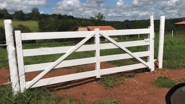 Chácara a 45km de Goiânia com casa - Foto 5