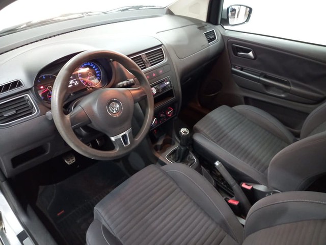 VOLKSWAGEN CROSSFOX