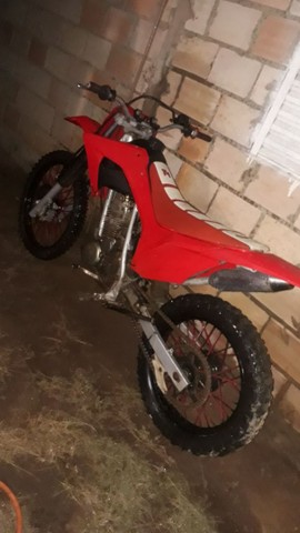 XR 200 DE TRILHA