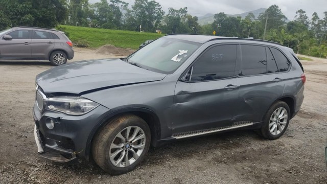 Sucata BMW X5 XDrive 50i 4.4  2016 - Foto 2